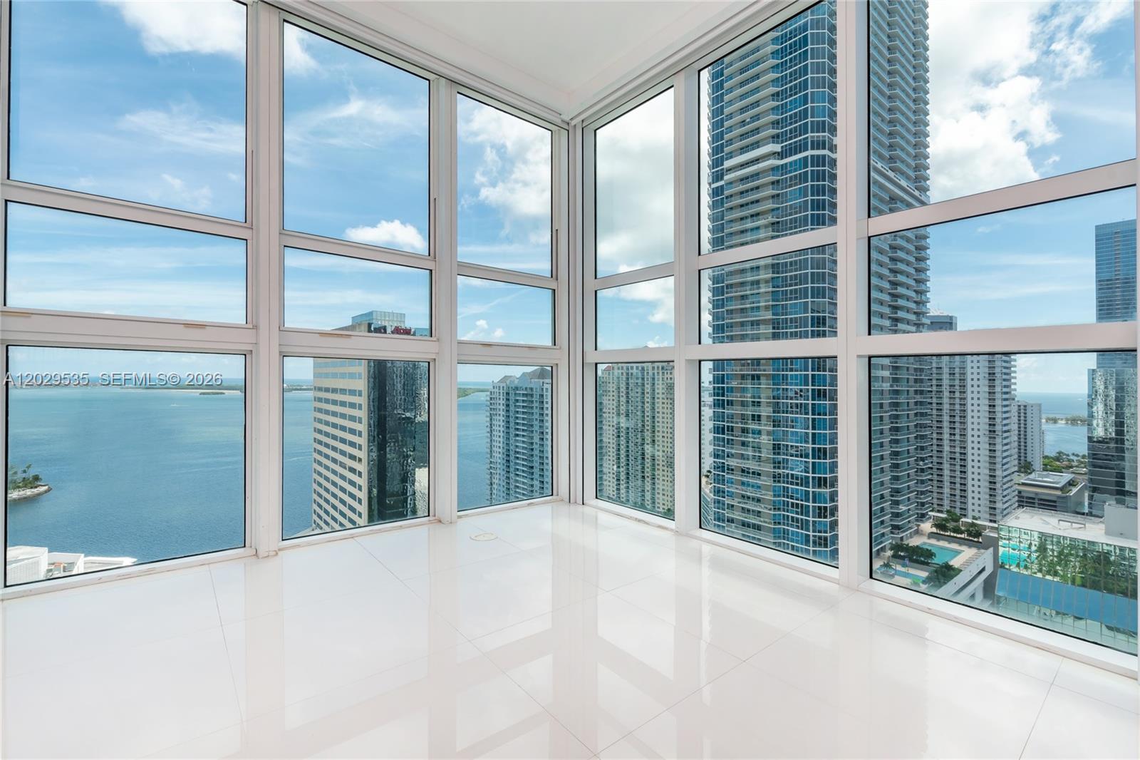 951 Brickell Ave #3210, Miami FL 33131