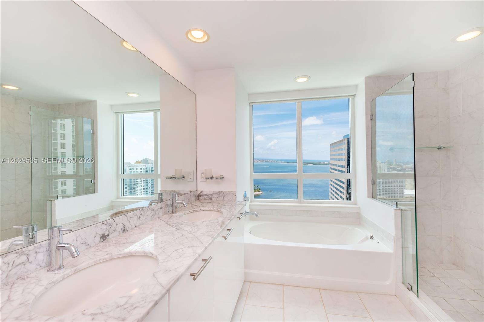 951 Brickell Ave #3210, Miami FL 33131