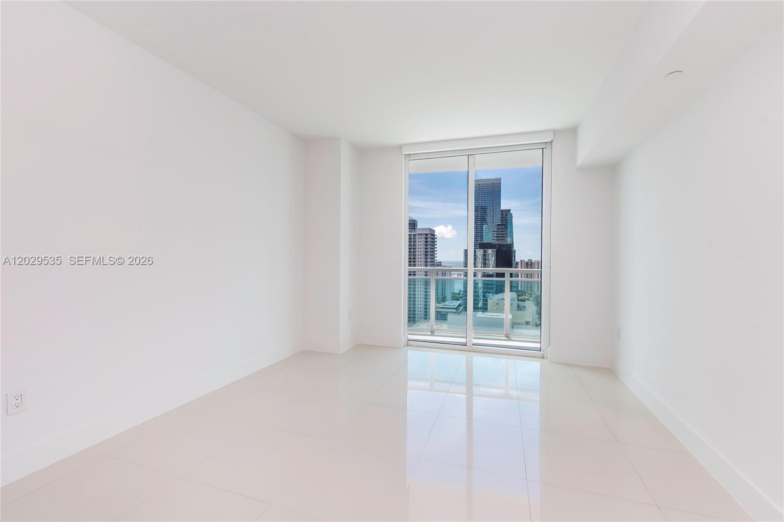 951 Brickell Ave #3210, Miami FL 33131