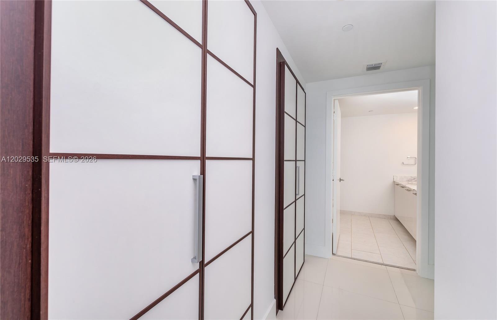 951 Brickell Ave #3210, Miami FL 33131