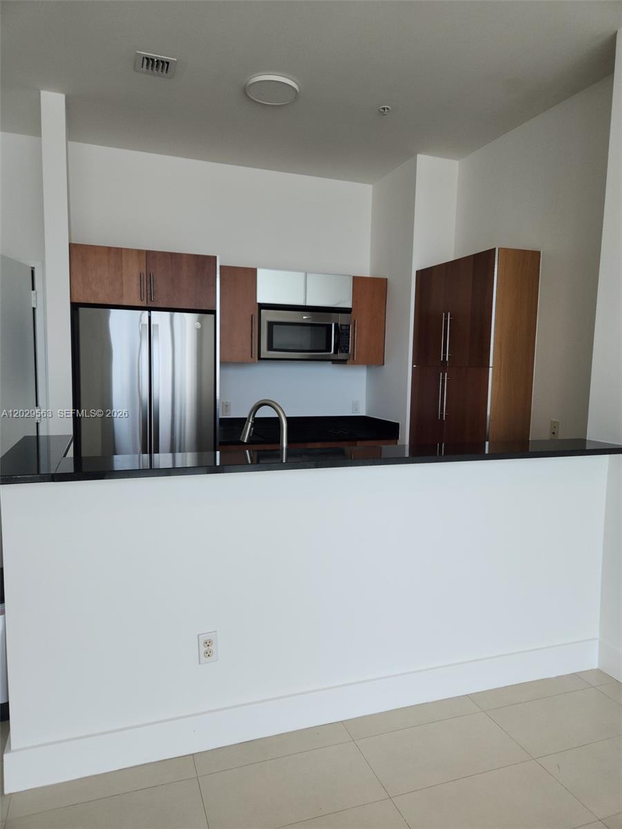 300 S Biscayne Blvd #PH-3807, Miami FL 33131