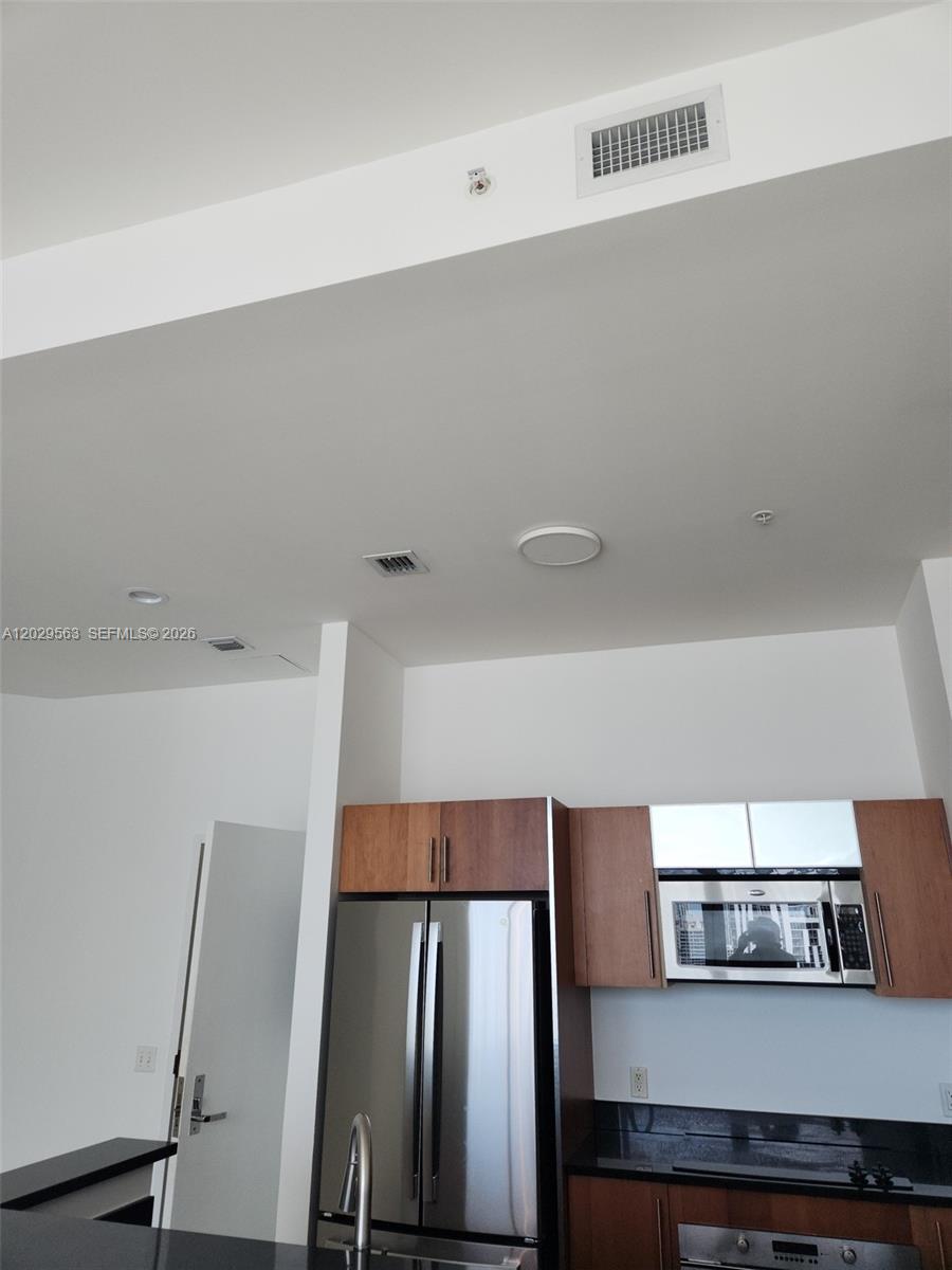 300 S Biscayne Blvd #PH-3807, Miami FL 33131