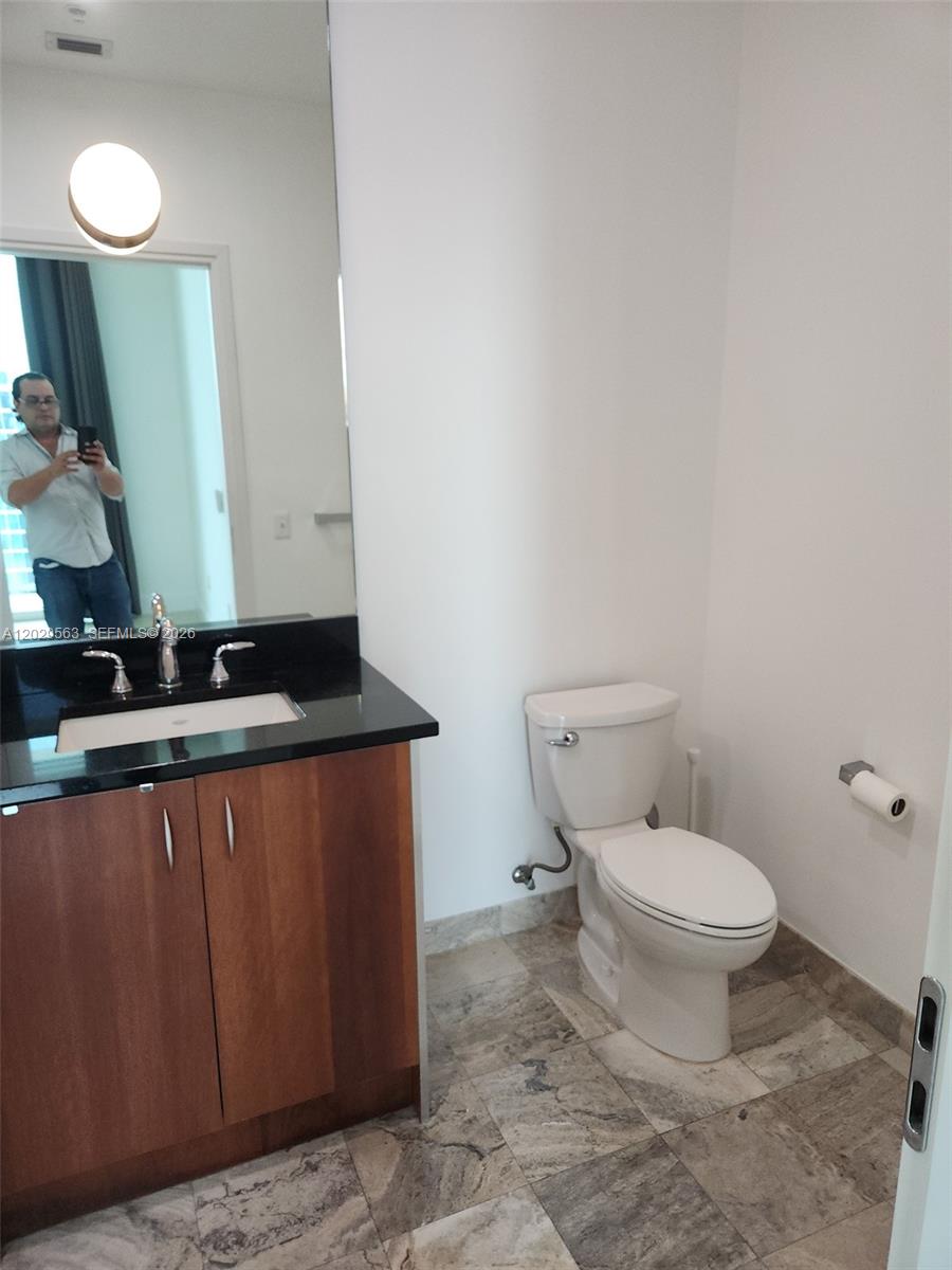 300 S Biscayne Blvd #PH-3807, Miami FL 33131