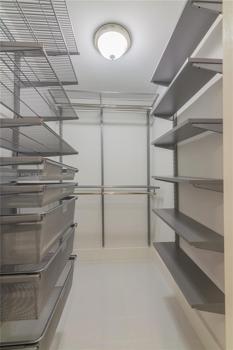 3755 NE 167th St #6, North Miami Beach FL 33160