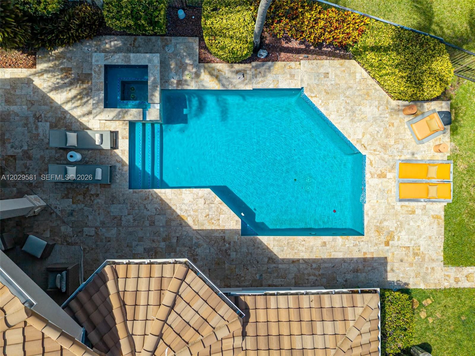2458 Provence Ct, Weston FL 33327