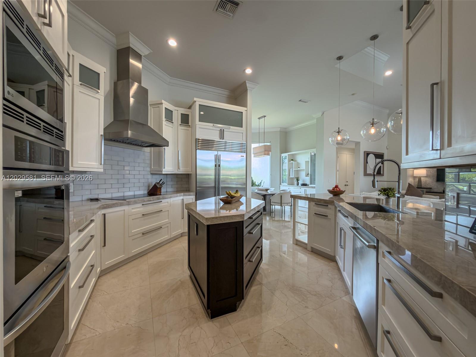 2458 Provence Ct, Weston FL 33327