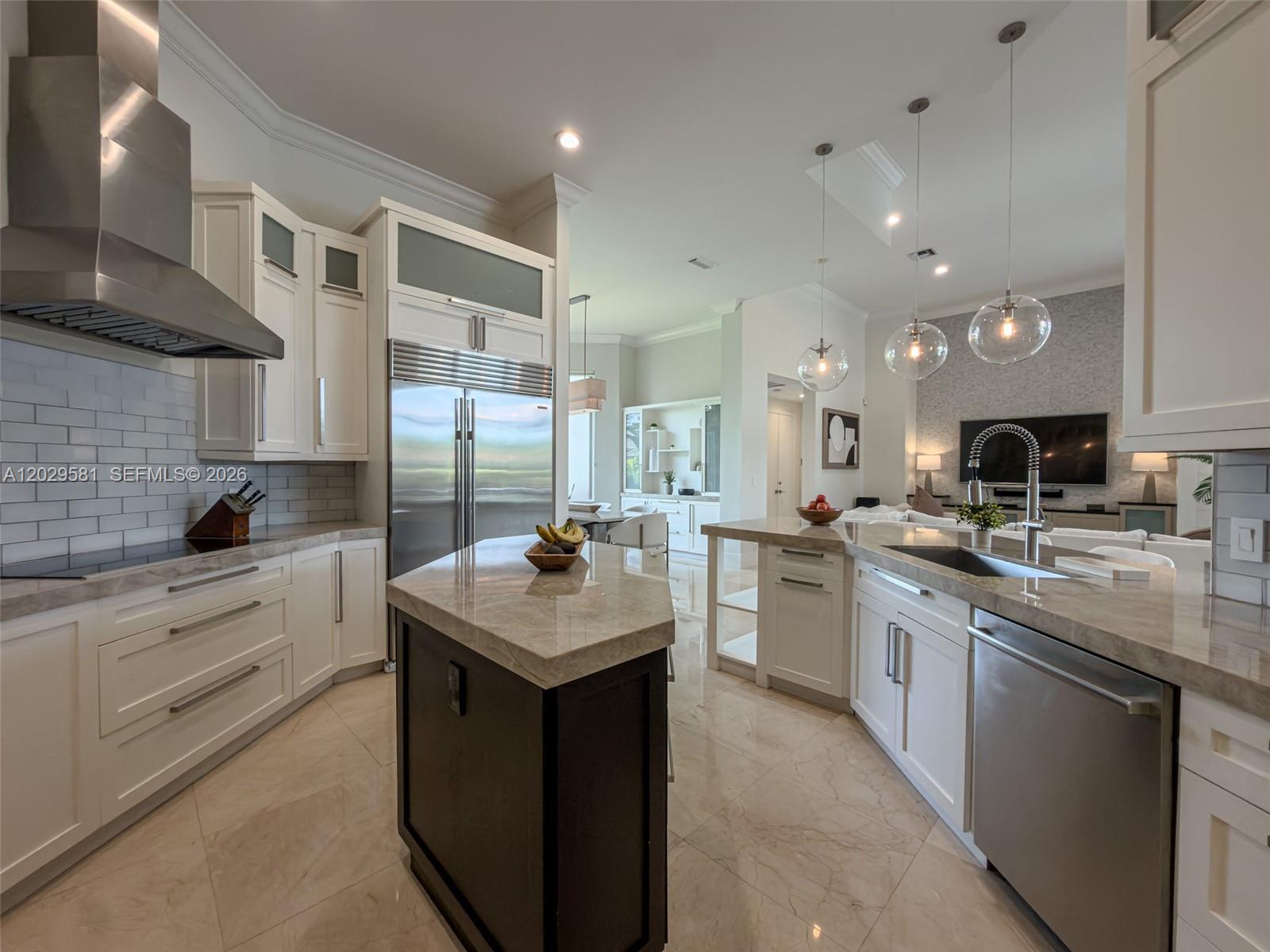 2458 Provence Ct, Weston FL 33327