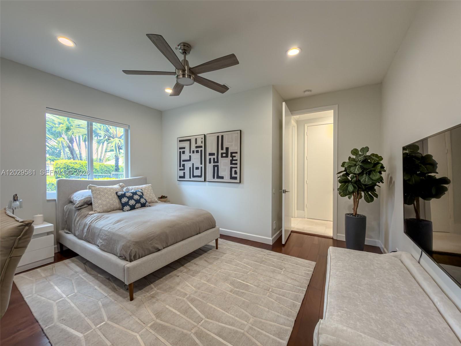 2458 Provence Ct, Weston FL 33327