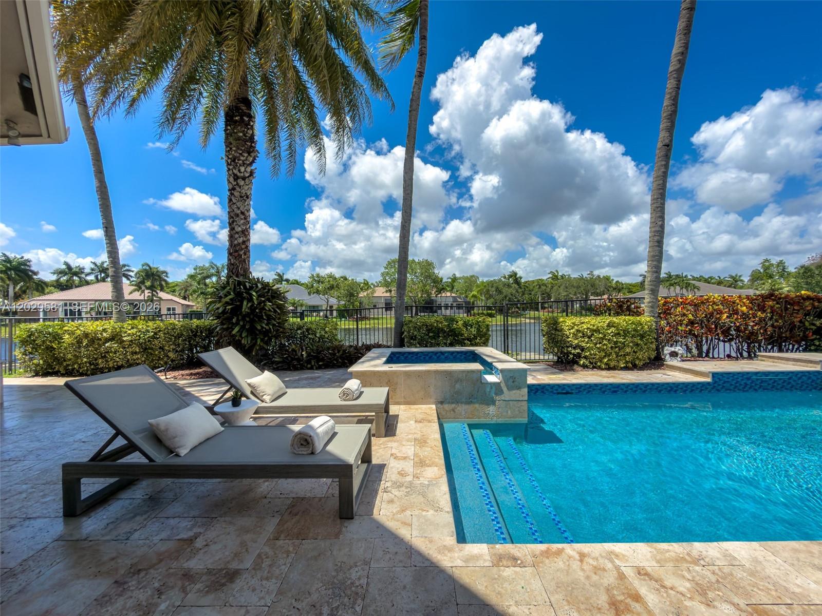 2458 Provence Ct, Weston FL 33327