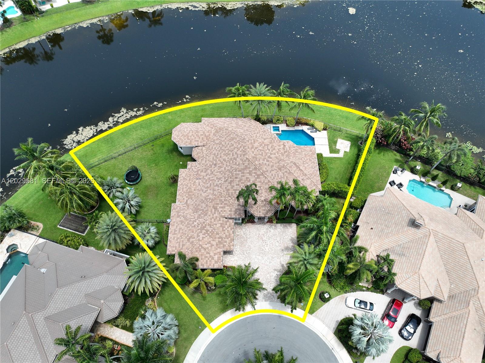 2458 Provence Ct, Weston FL 33327