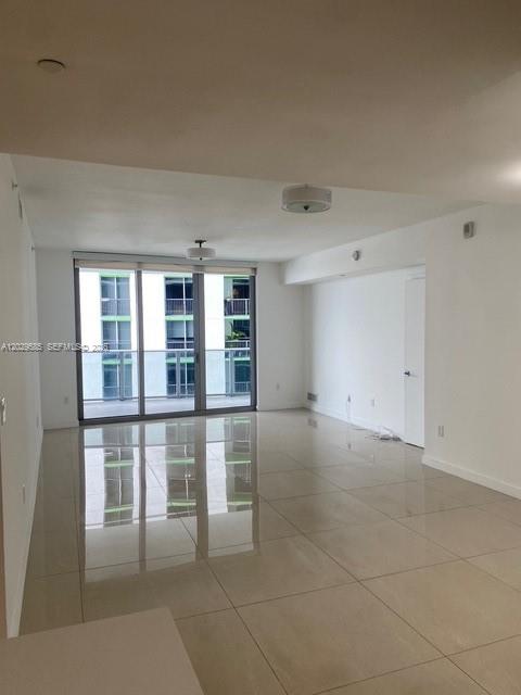 488 NE 18th St #2110, Miami FL 33132