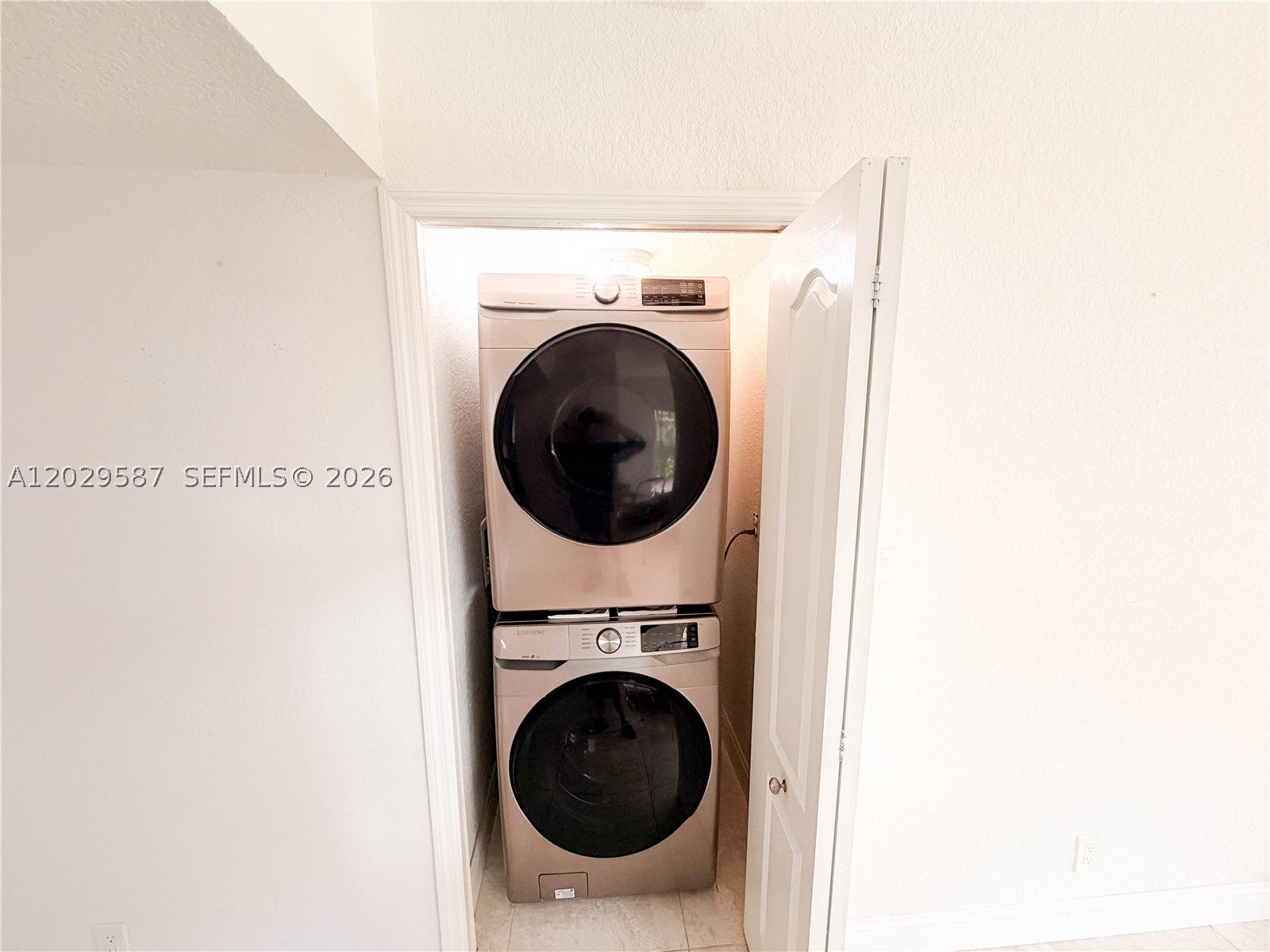 16295 Laurel Dr #2, Weston FL 33326