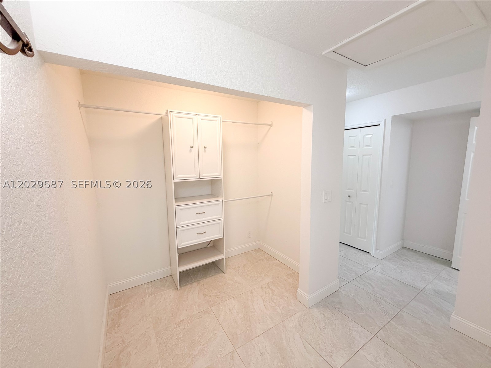 16295 Laurel Dr #2, Weston FL 33326