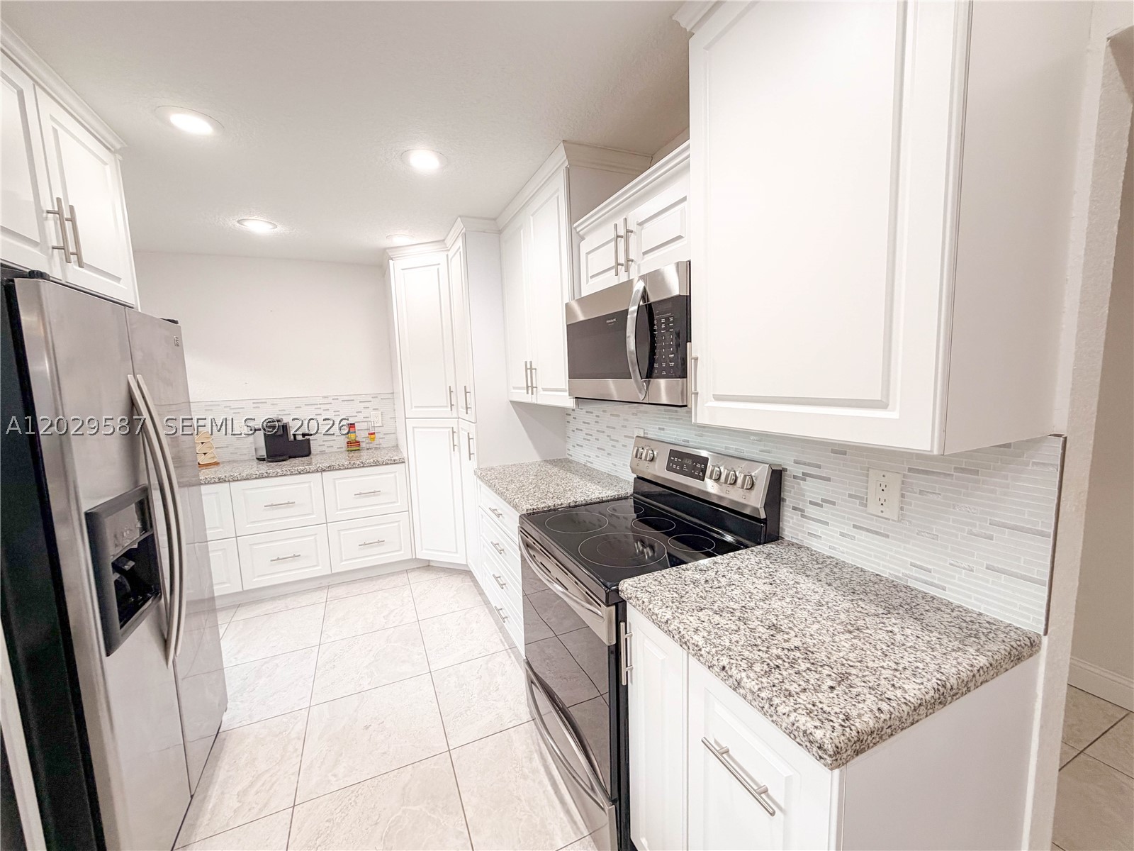 16295 Laurel Dr #2, Weston FL 33326