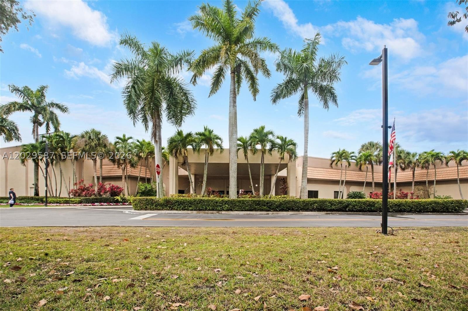 16295 Laurel Dr #2, Weston FL 33326