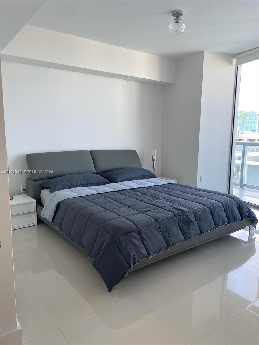495 Brickell Ave #5706, Miami FL 33131