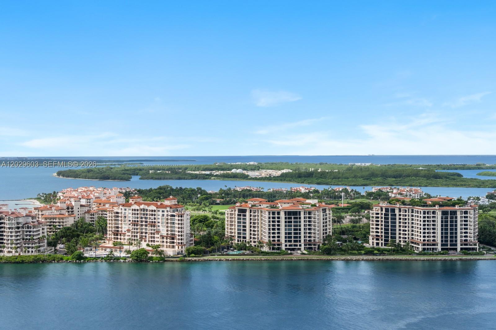 50 S Pointe Dr #2903, Miami Beach FL 33139