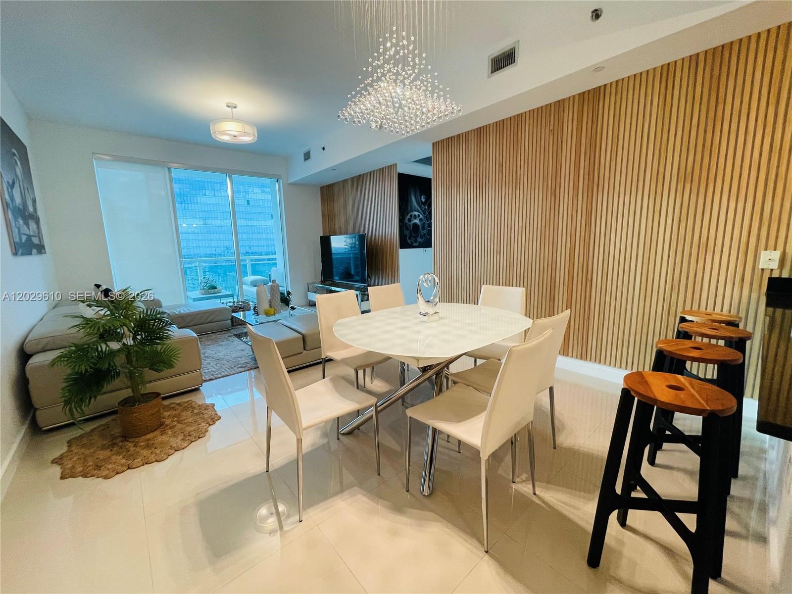 950 Brickell Bay Dr #4400, Miami FL 33131