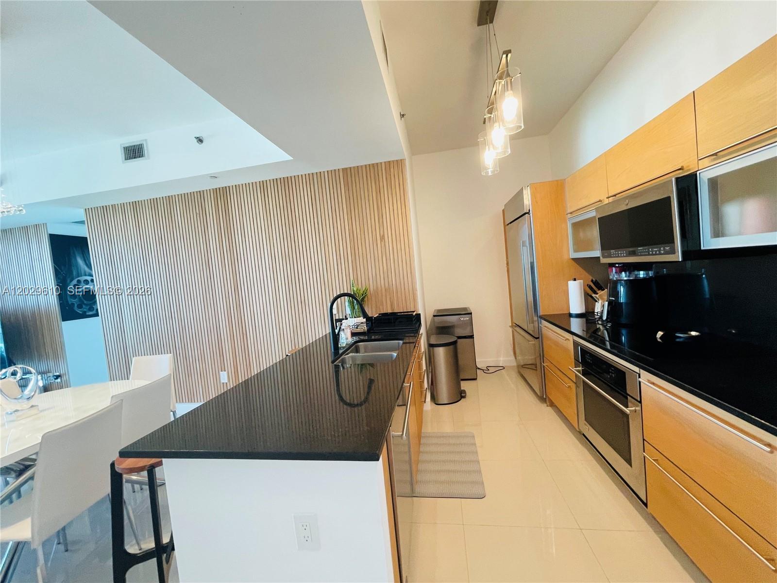 950 Brickell Bay Dr #4400, Miami FL 33131