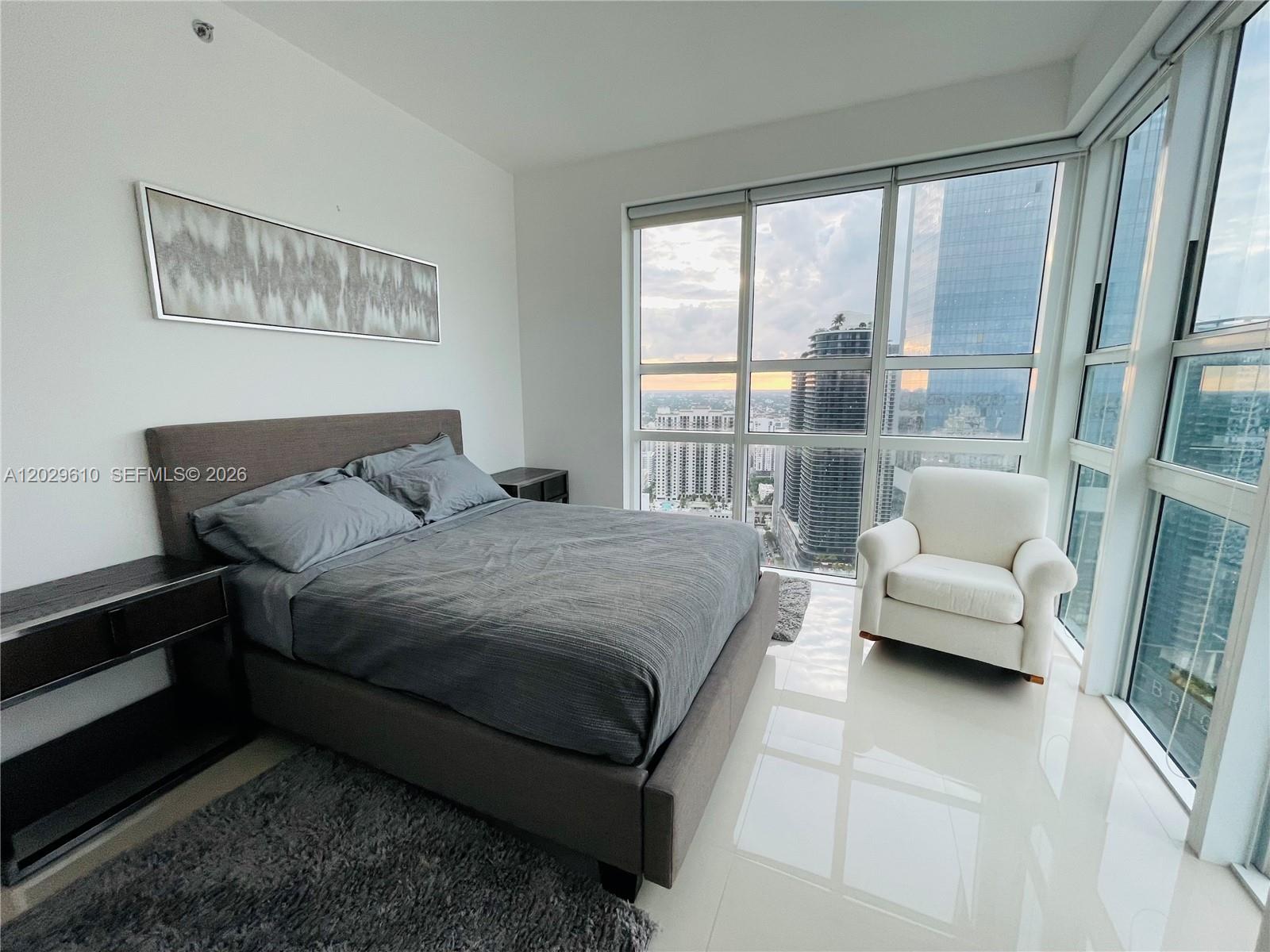 950 Brickell Bay Dr #4400, Miami FL 33131