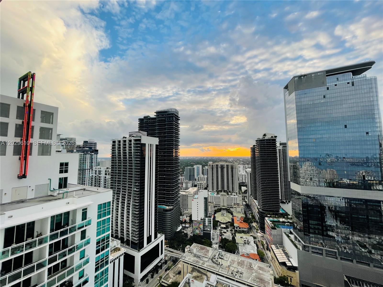 950 Brickell Bay Dr #4400, Miami FL 33131