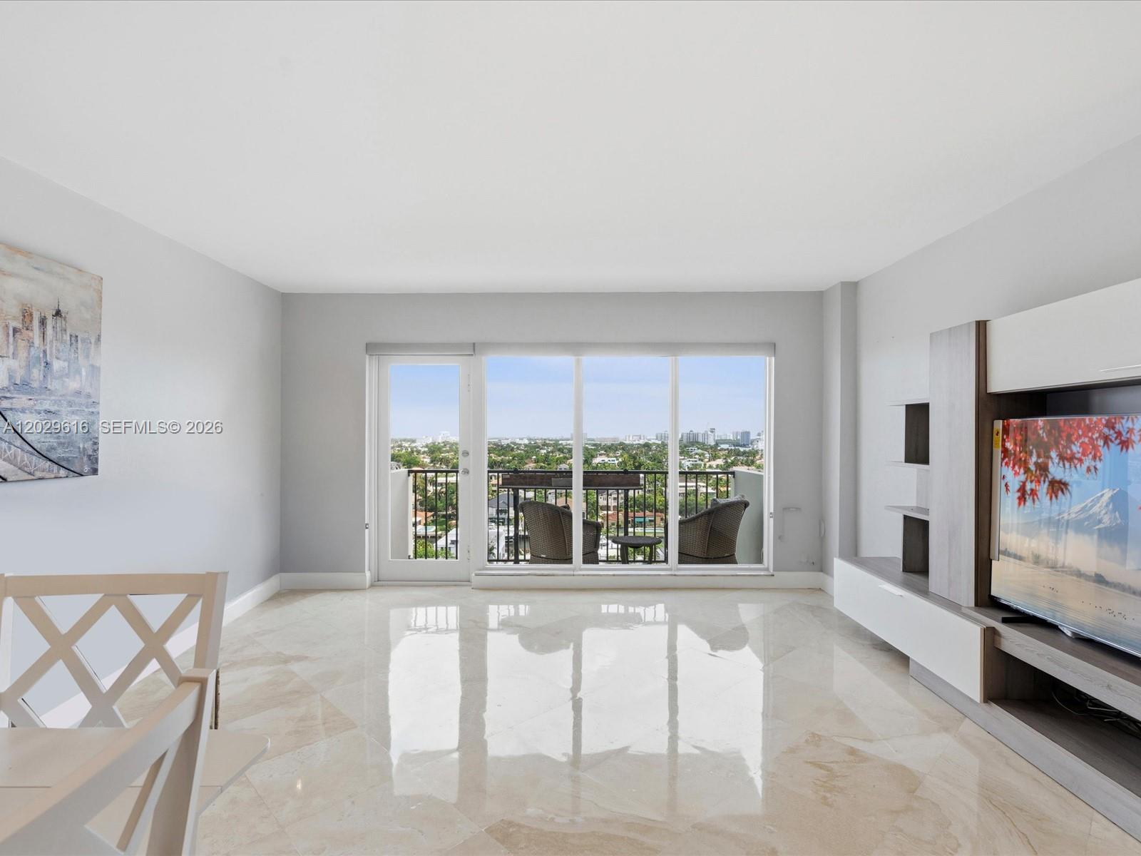 340 Sunset Dr #1407, Fort Lauderdale FL 33301