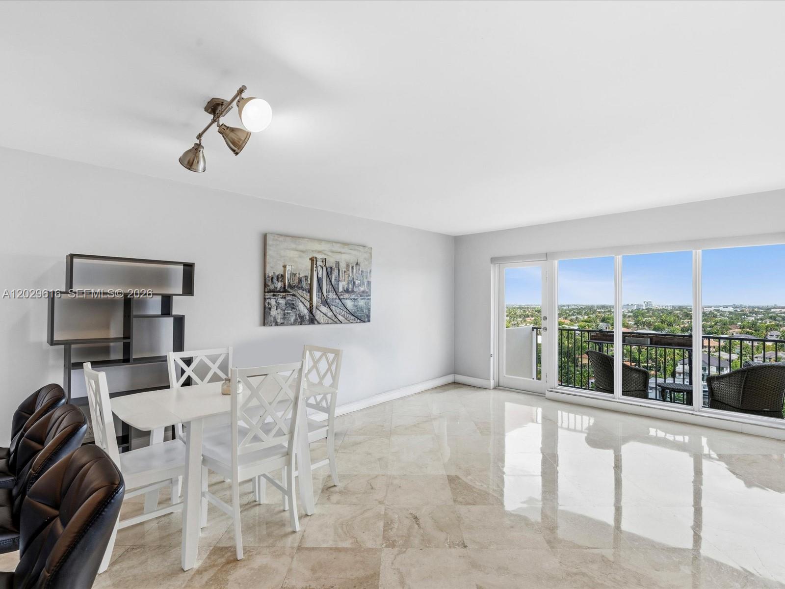 340 Sunset Dr #1407, Fort Lauderdale FL 33301