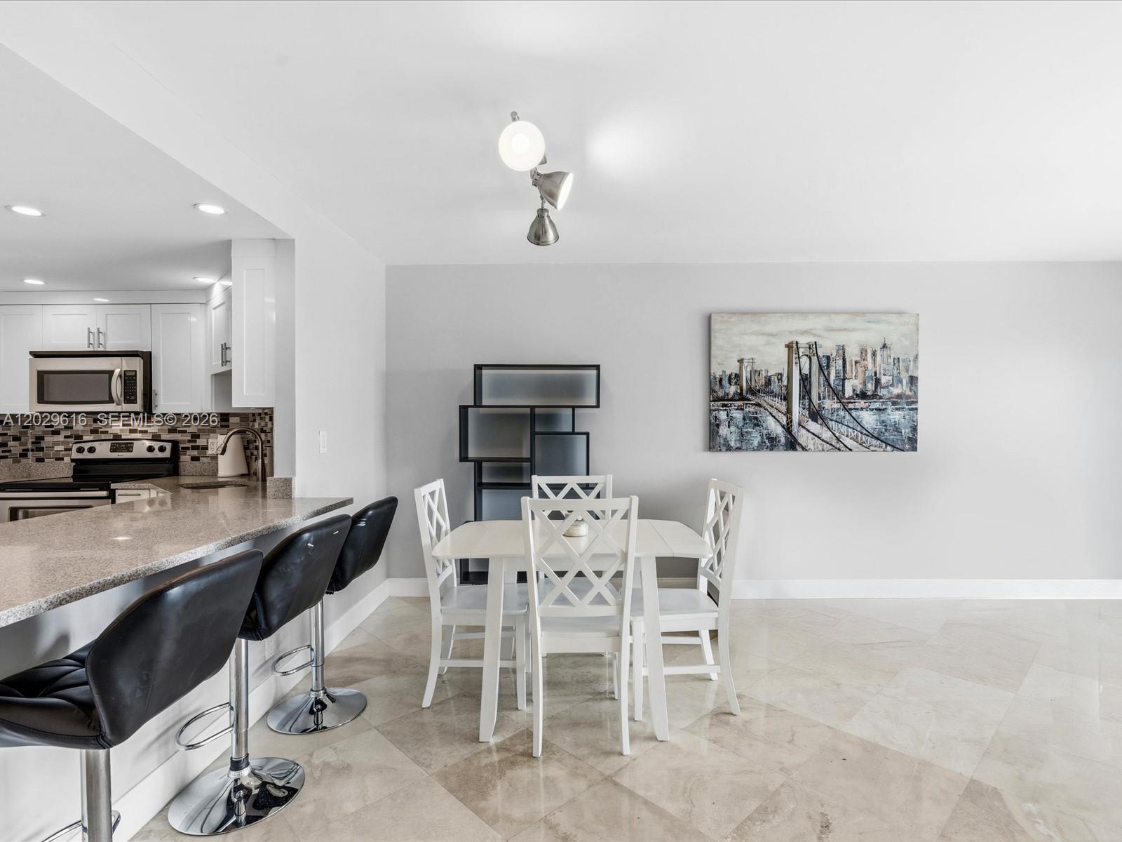 340 Sunset Dr #1407, Fort Lauderdale FL 33301