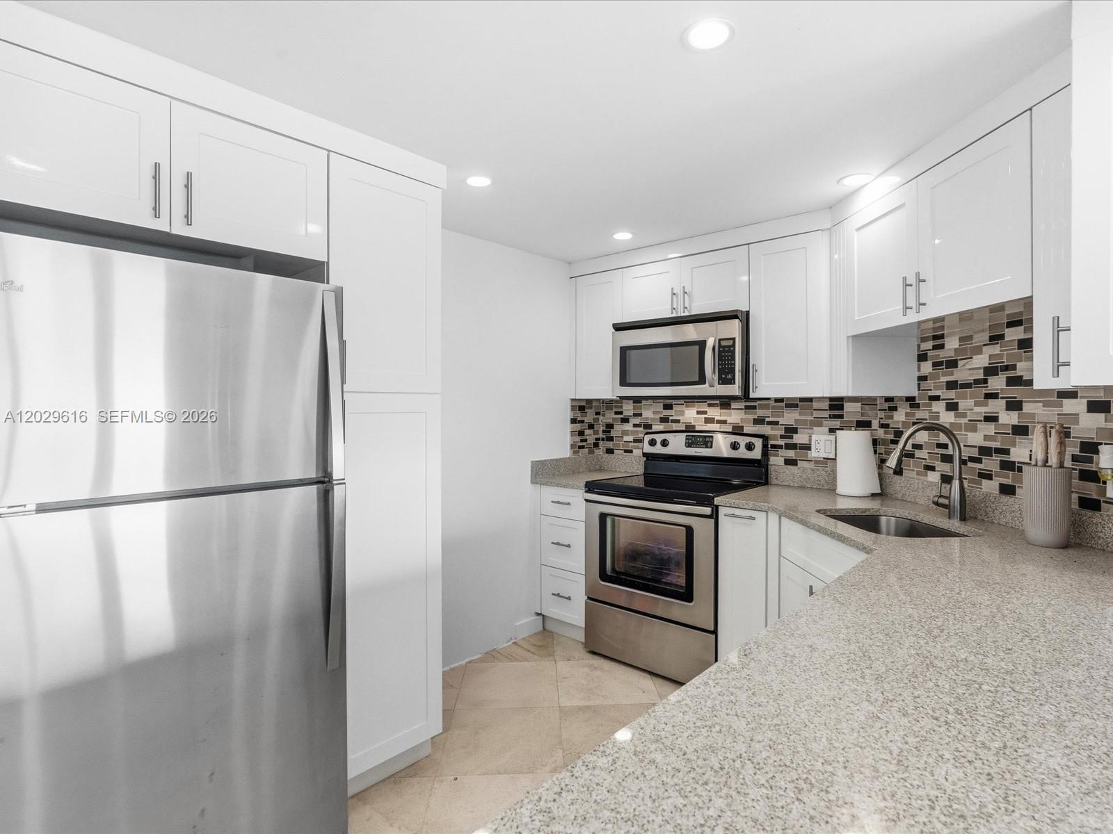 340 Sunset Dr #1407, Fort Lauderdale FL 33301