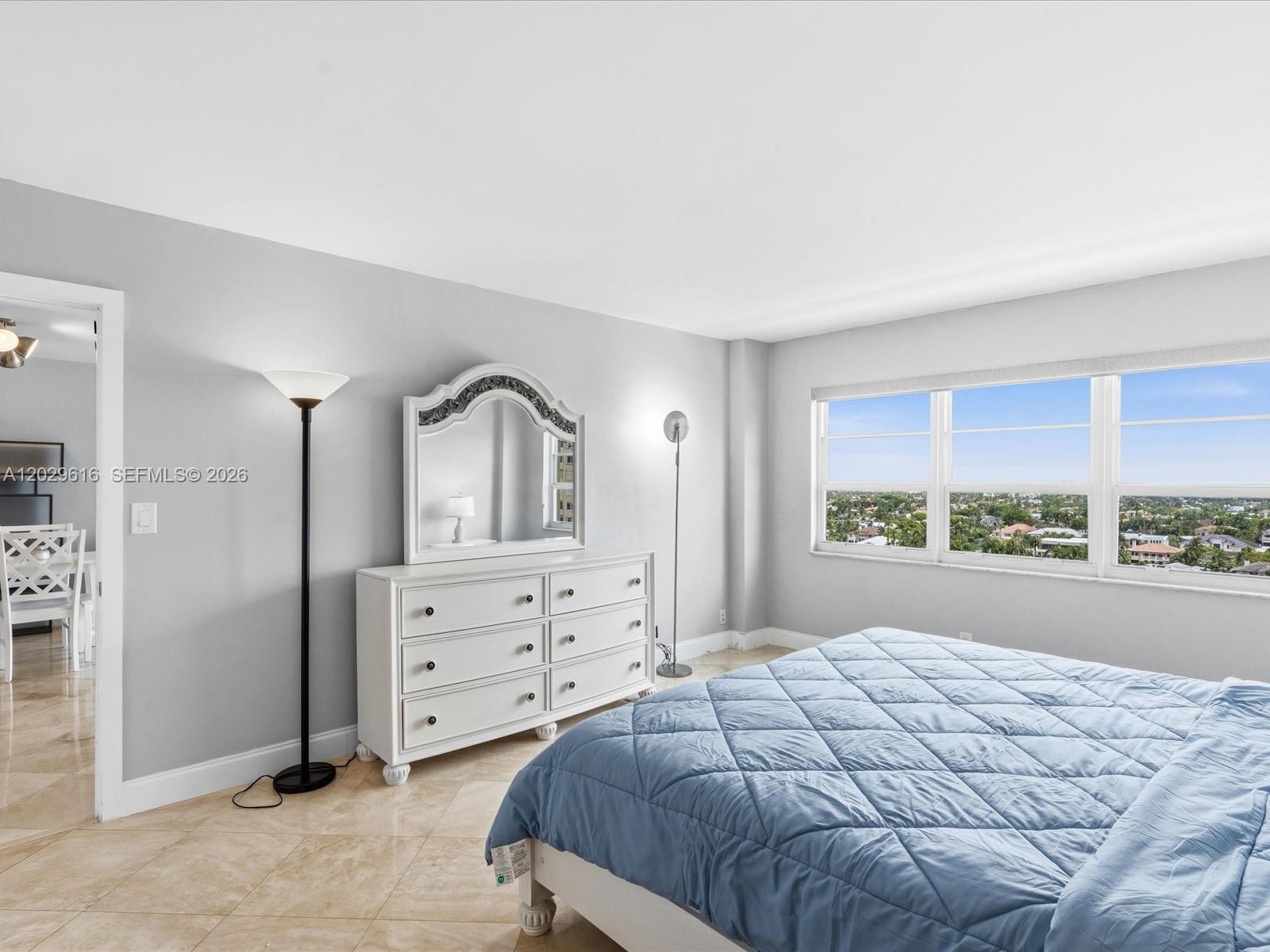 340 Sunset Dr #1407, Fort Lauderdale FL 33301