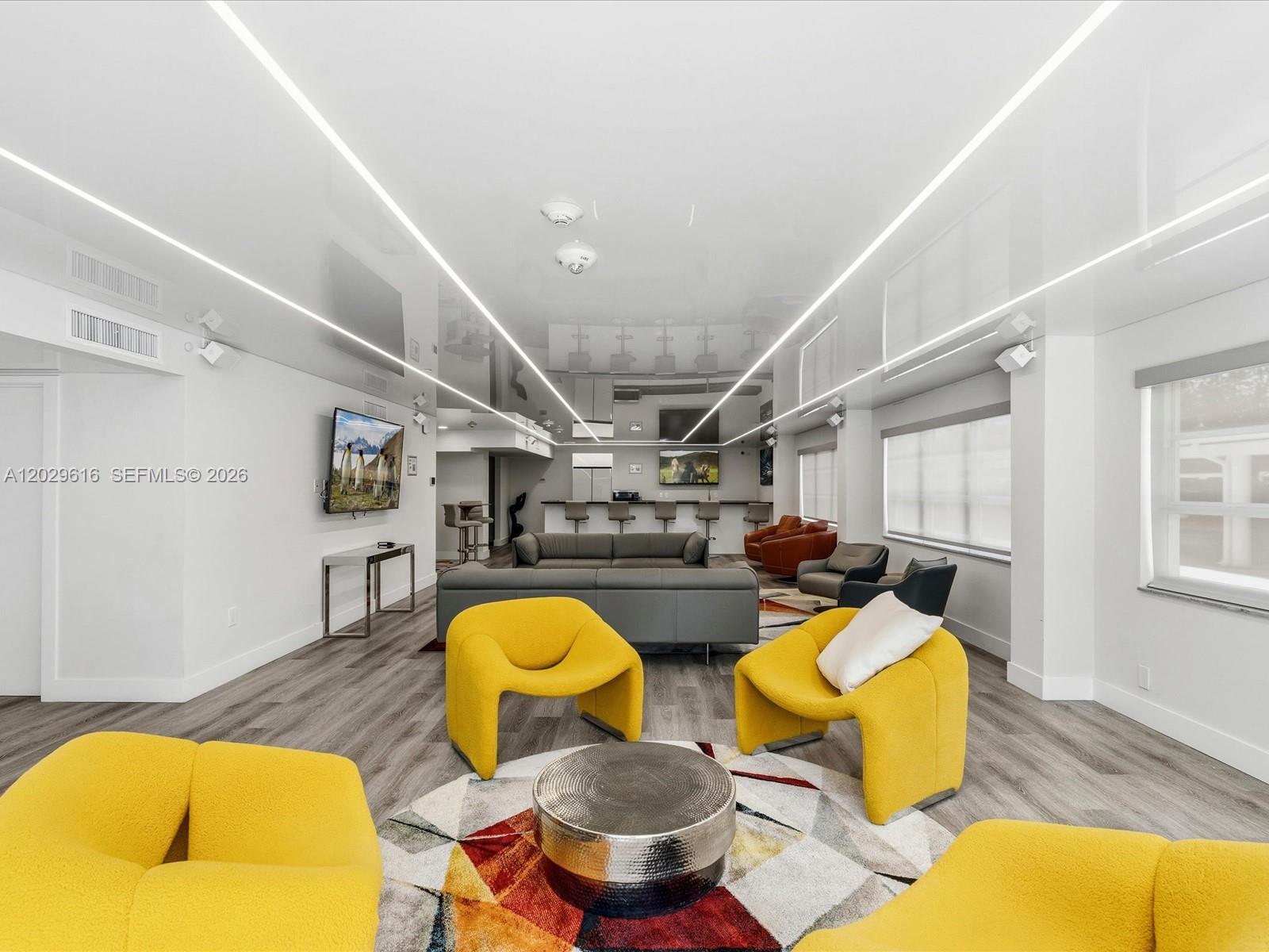 340 Sunset Dr #1407, Fort Lauderdale FL 33301