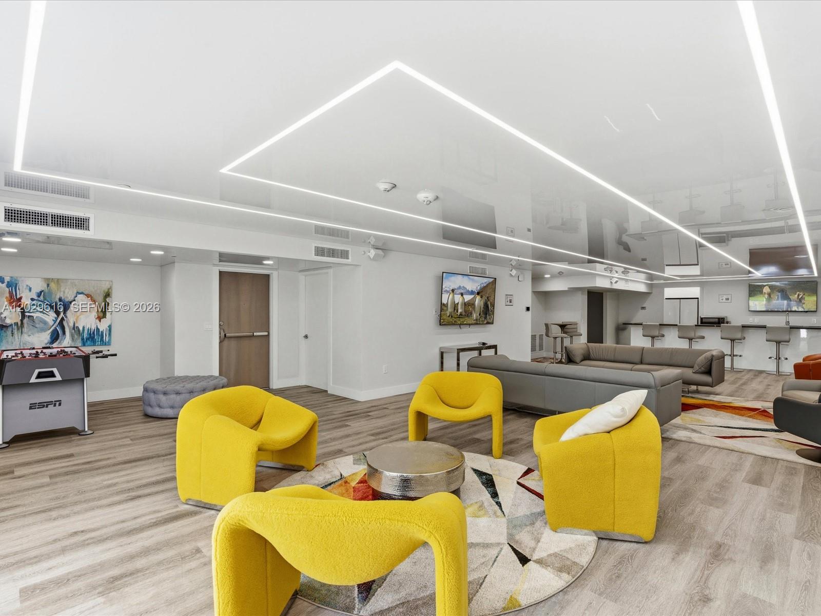 340 Sunset Dr #1407, Fort Lauderdale FL 33301