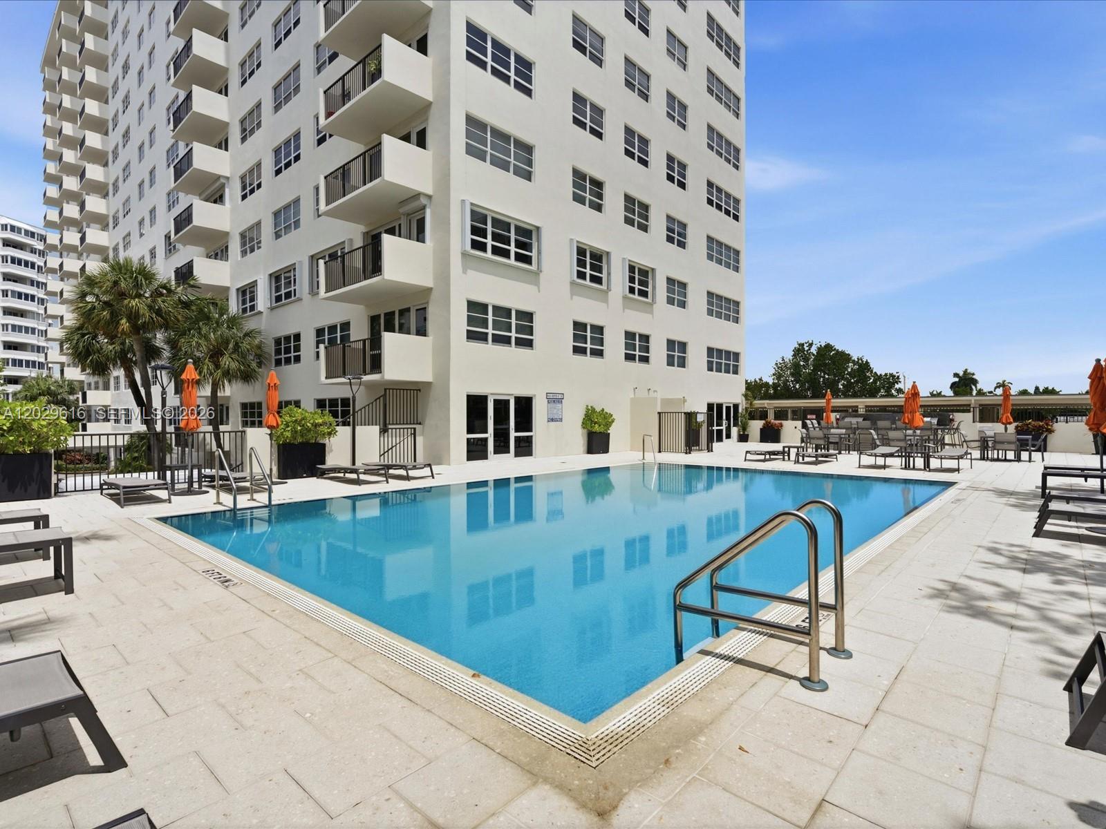 340 Sunset Dr #1407, Fort Lauderdale FL 33301