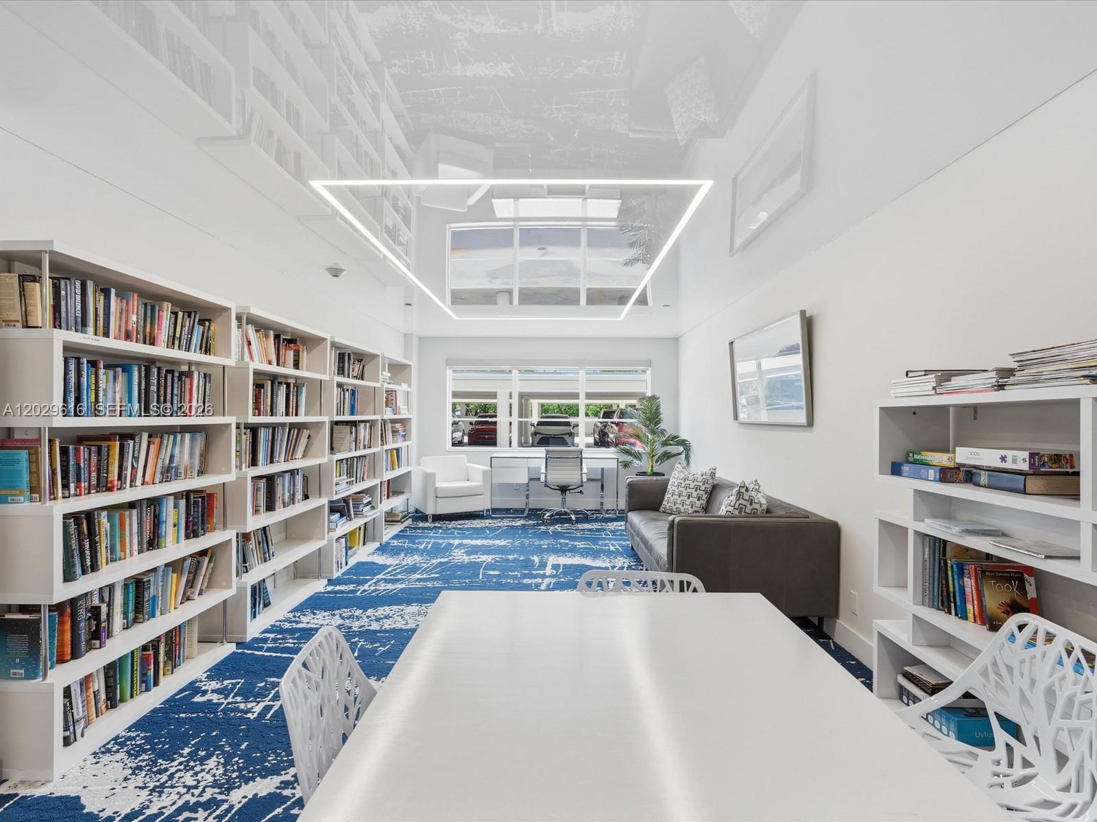 340 Sunset Dr #1407, Fort Lauderdale FL 33301