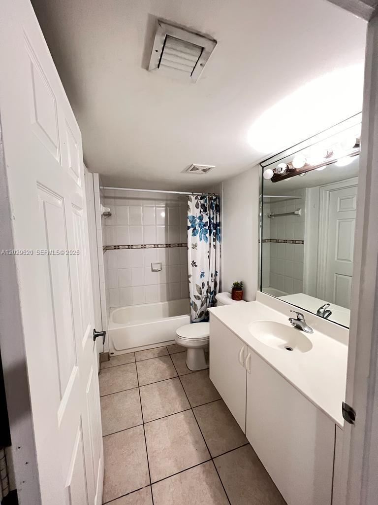 2475 NW 16 Street Road #215, Miami FL 33125