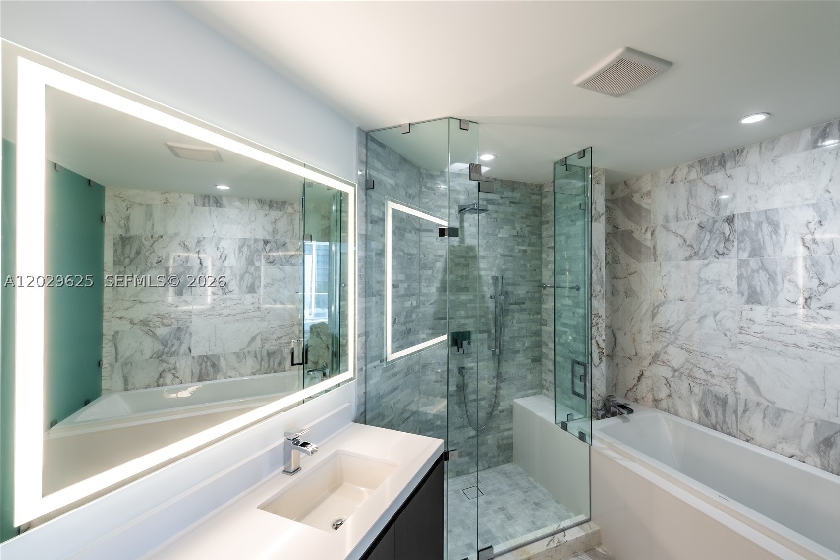 851 NE 1st Ave #1705, Miami FL 33132