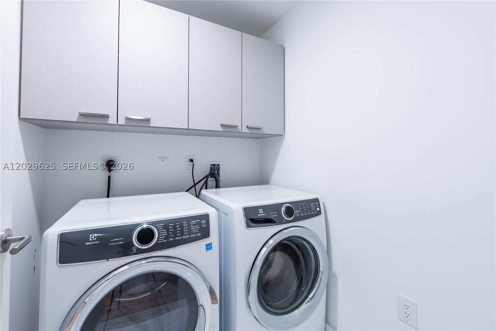 851 NE 1st Ave #1705, Miami FL 33132