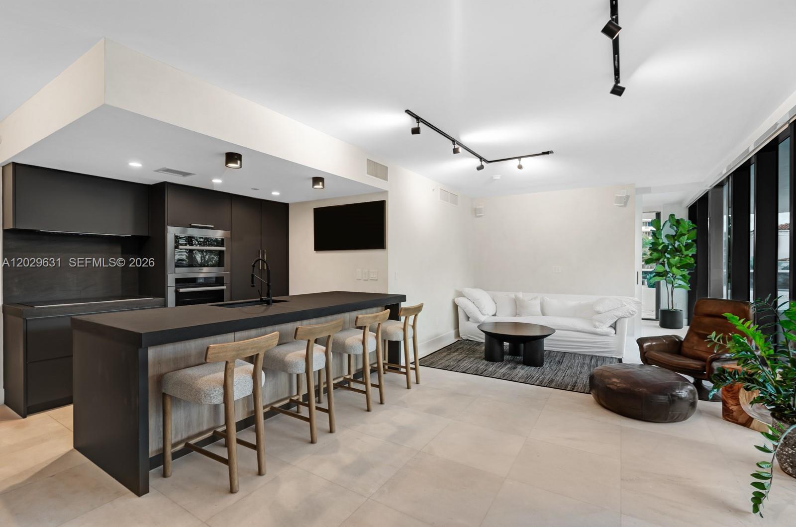 5875 Collins Ave #501, Miami Beach FL 33140