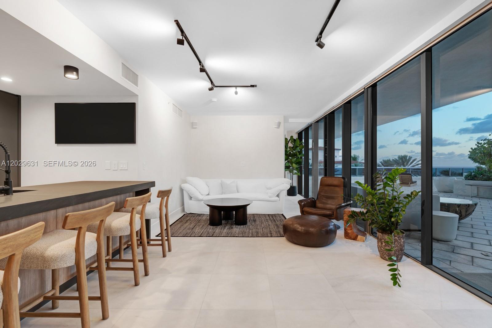 5875 Collins Ave #501, Miami Beach FL 33140