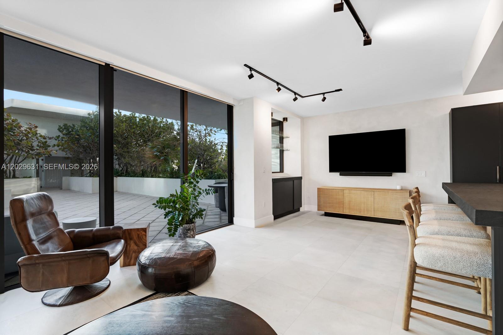 5875 Collins Ave #501, Miami Beach FL 33140