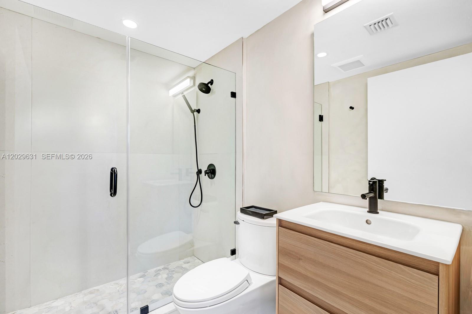 5875 Collins Ave #501, Miami Beach FL 33140