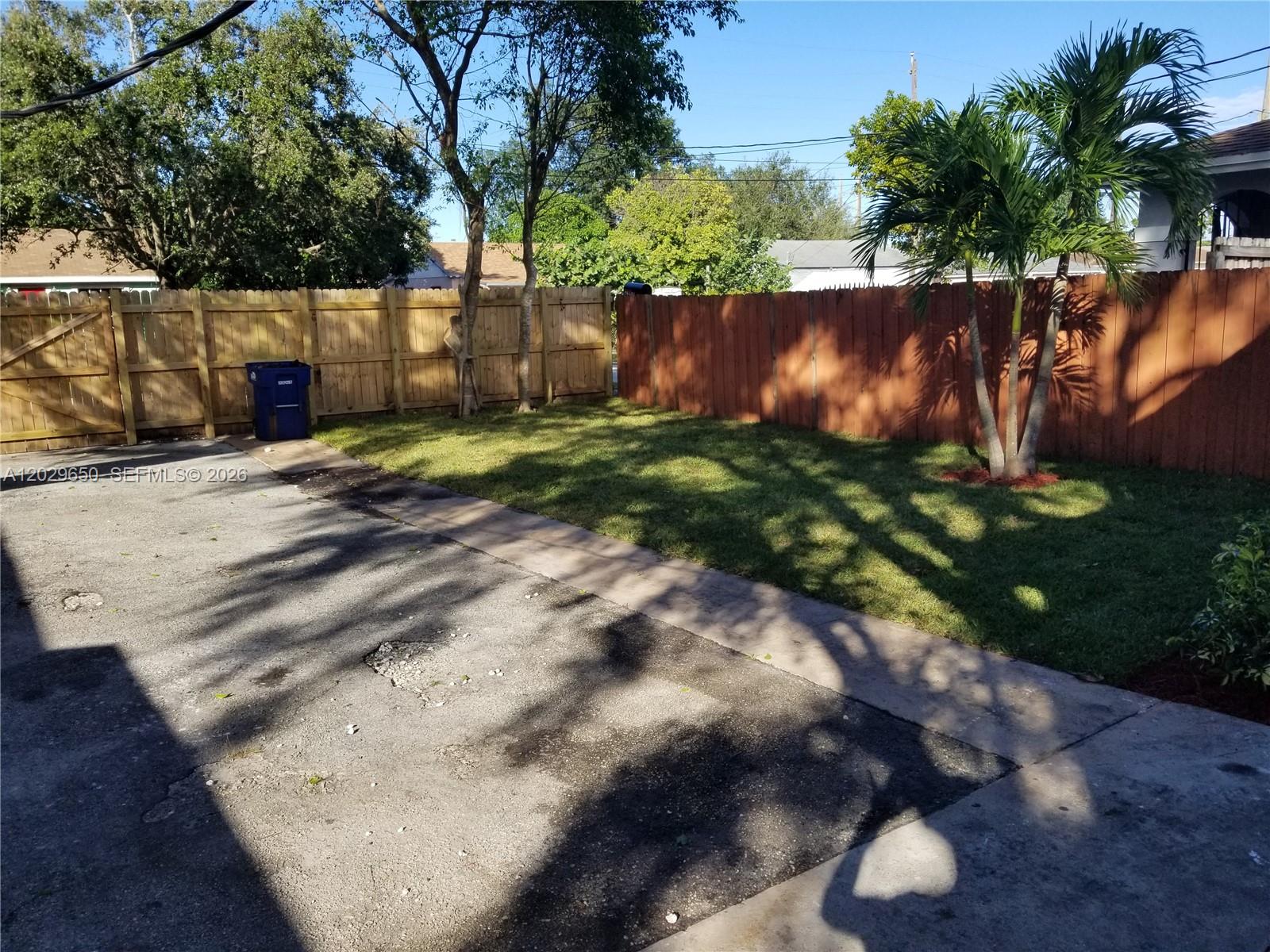 1756 NW 94th St #Front, Miami FL 33147