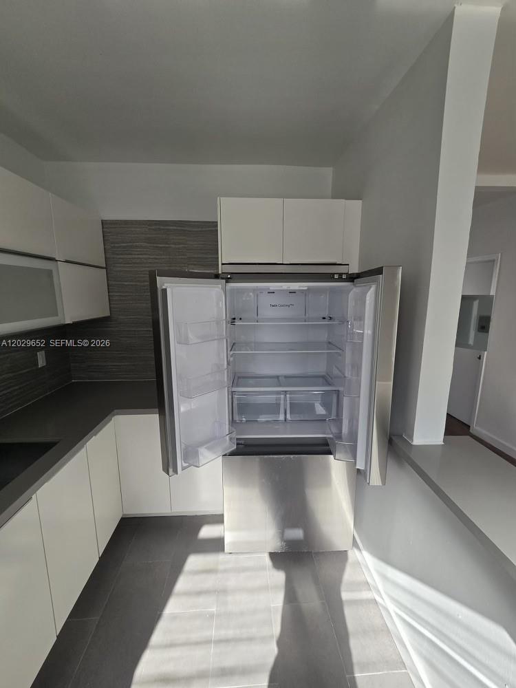 855 80th St #4, Miami Beach FL 33141