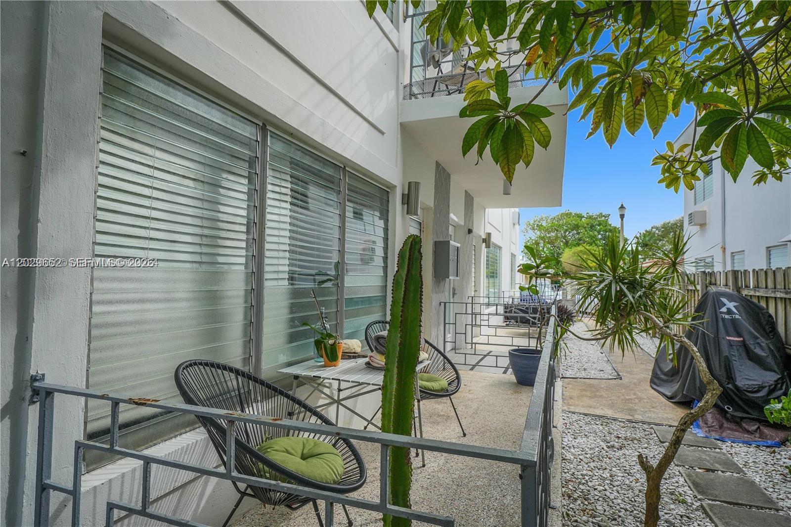 855 80th St #4, Miami Beach FL 33141