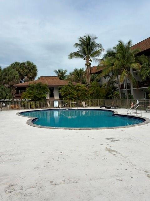 7473 SW 82nd St #A313, Miami FL 33143