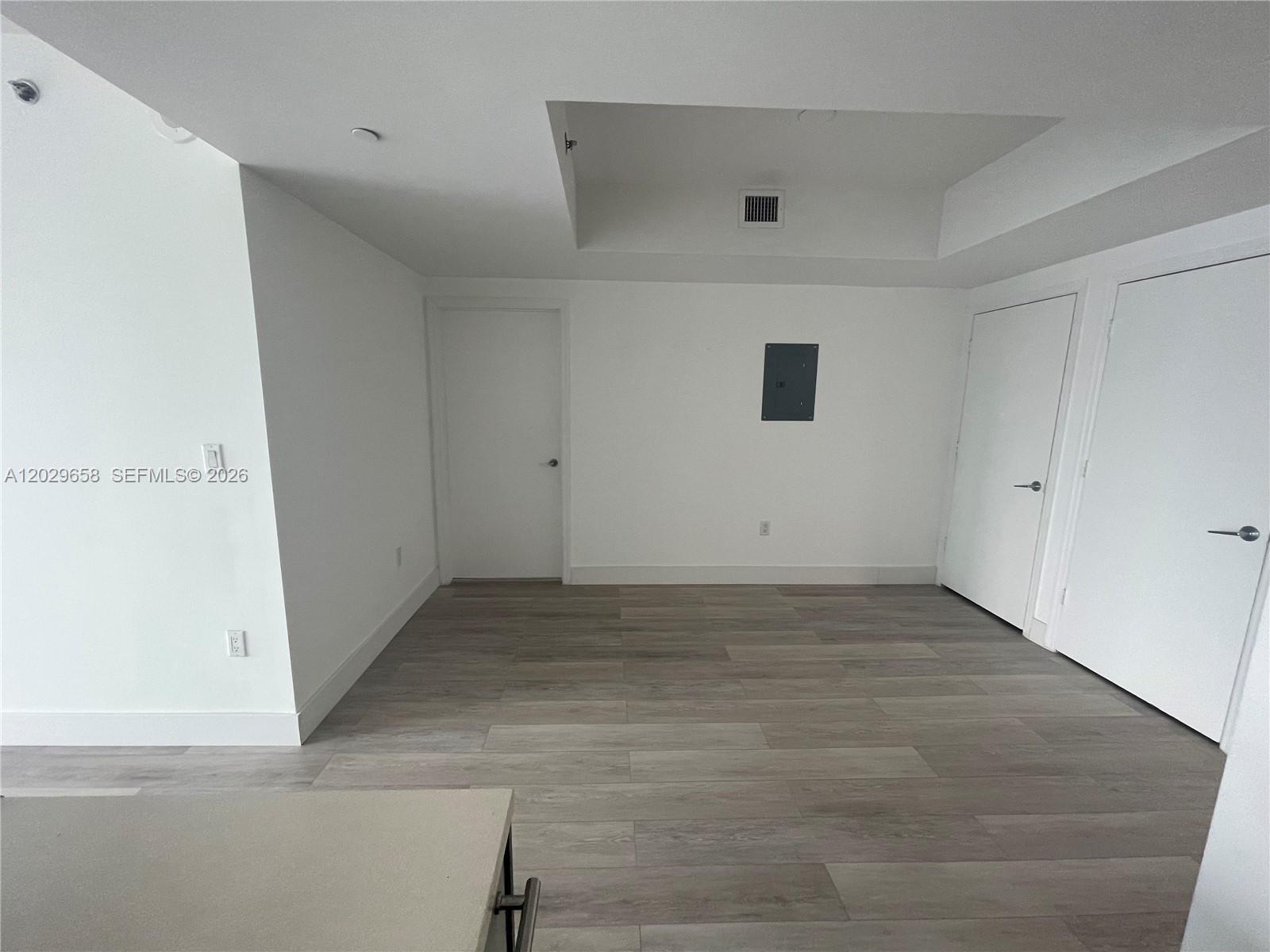 55 SE 6th St #4000, Miami FL 33131