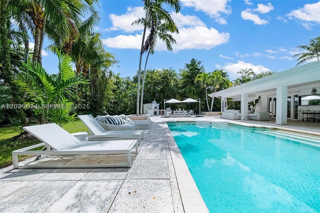 1255 NE 93rd St, Miami Shores FL 33138