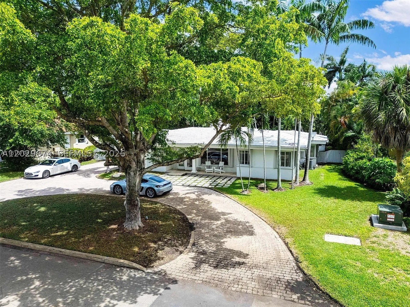 1255 NE 93rd St, Miami Shores FL 33138