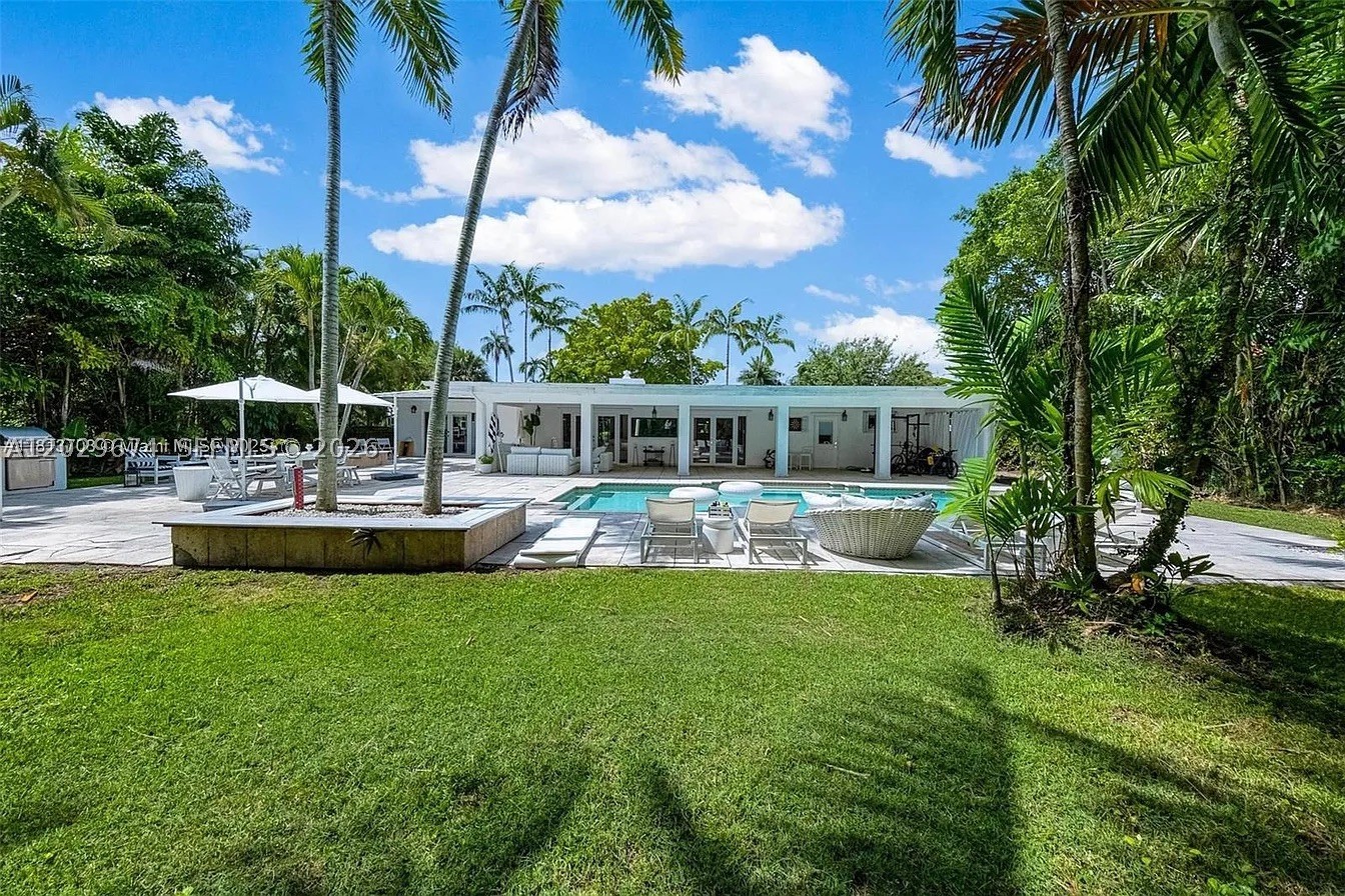 1255 NE 93rd St, Miami Shores FL 33138