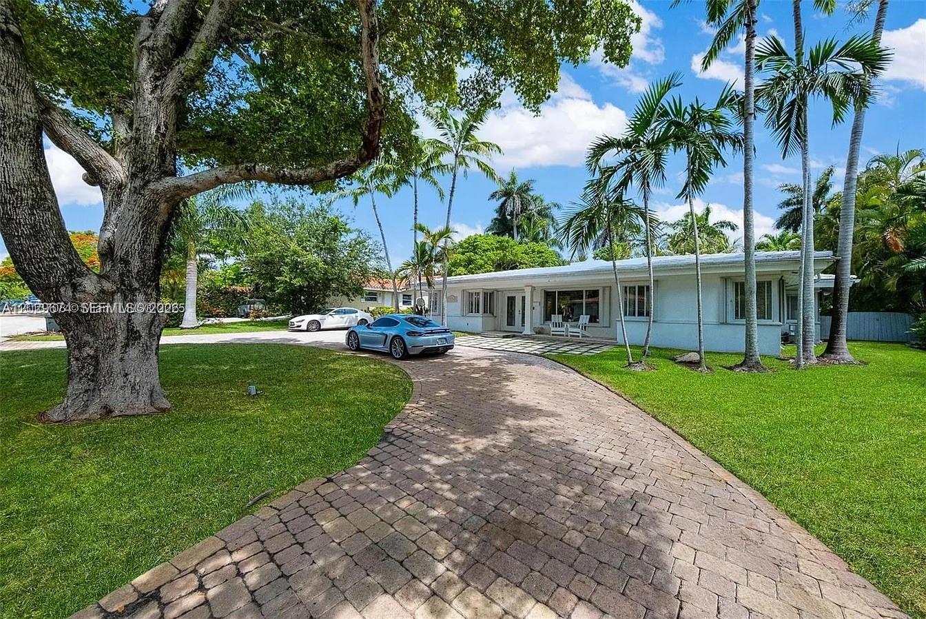 1255 NE 93rd St, Miami Shores FL 33138